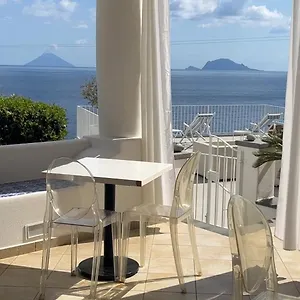 Couette-café 'a Alera & Breakfast, Malfa (Salina)