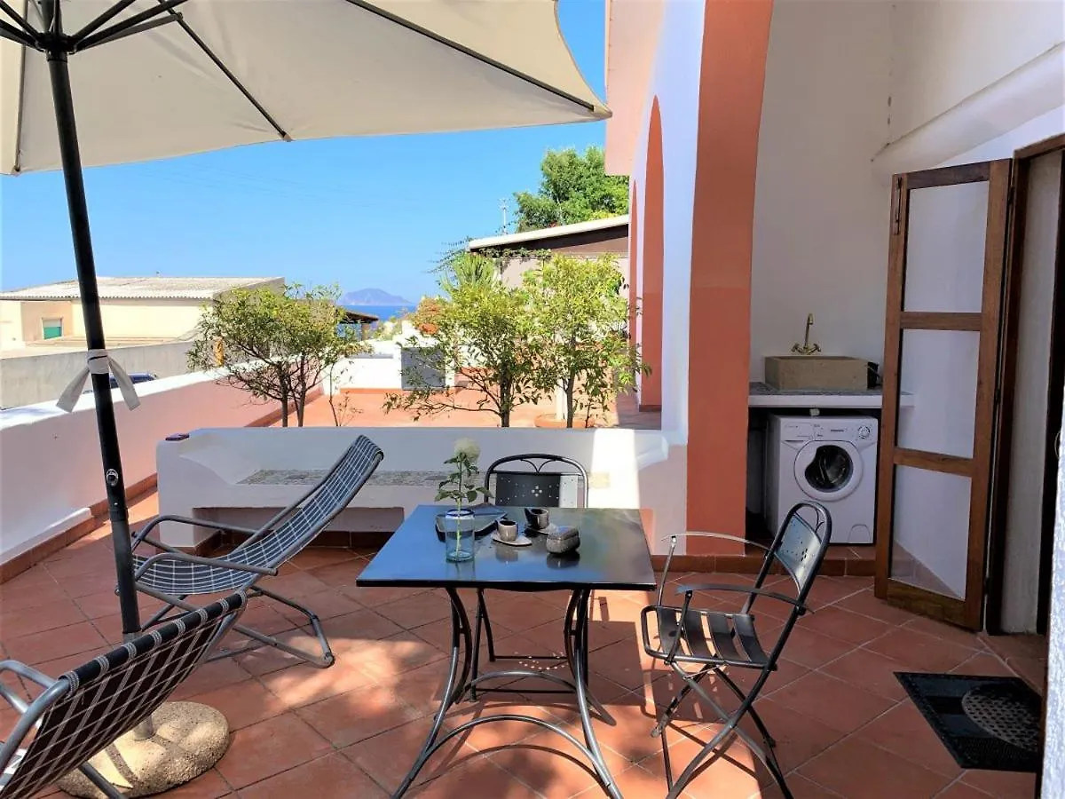 Casa Papuzza E Casa Lucilla Villa Malfa  Italy